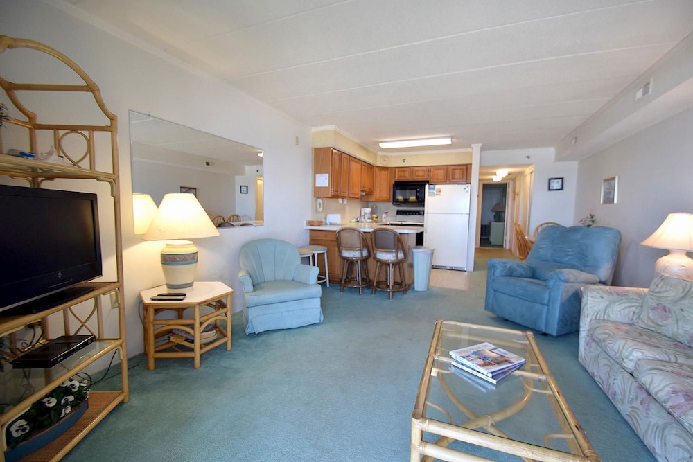 Marigot Beach 407 1 Bedroom Condo by RedAwning view 5