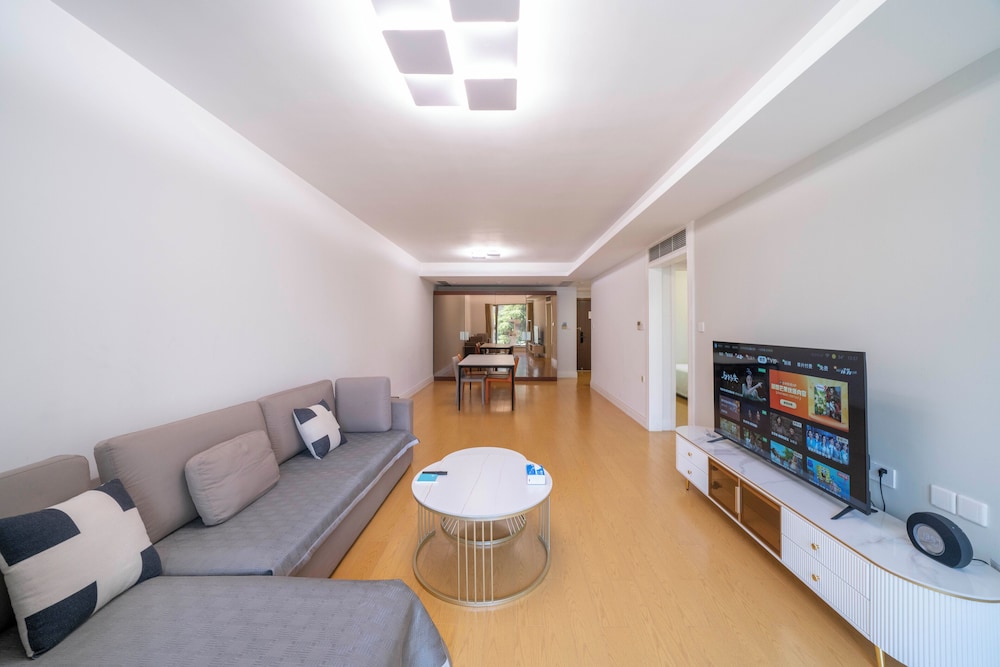 Tyms Modern 2BR 1BA Suite Xujiahui Metro