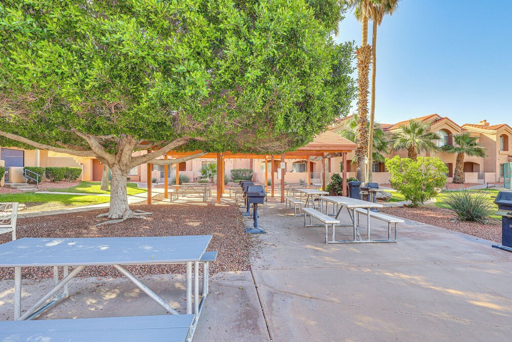 1 Mi to Beach: Condo w/ Pool in Lake Havasu City