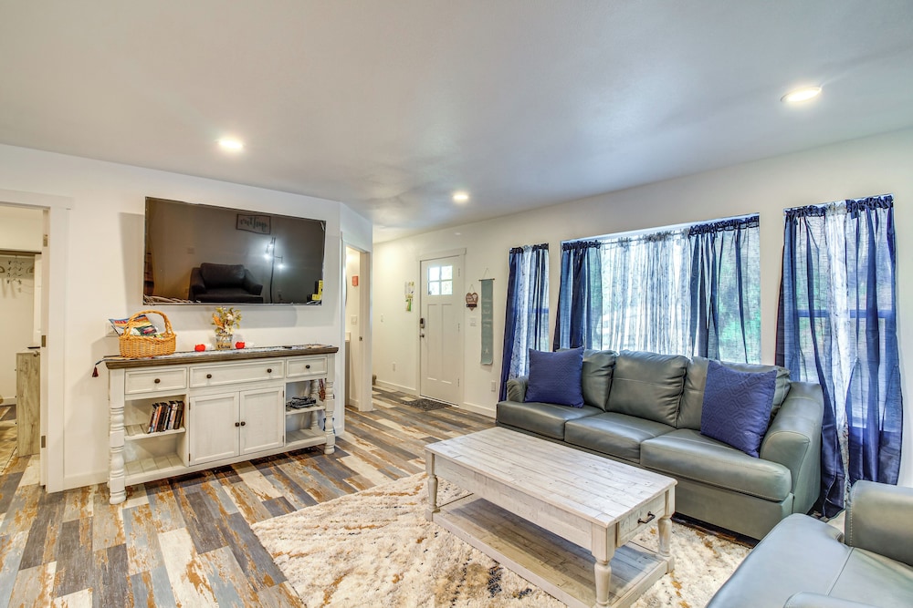 Near Ocean: 'home Away From Home' in Gold Beach