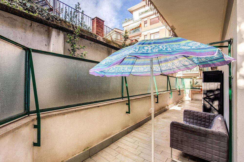 Ml Apartment - Ardesia Terrace Colosseo - 2bdr