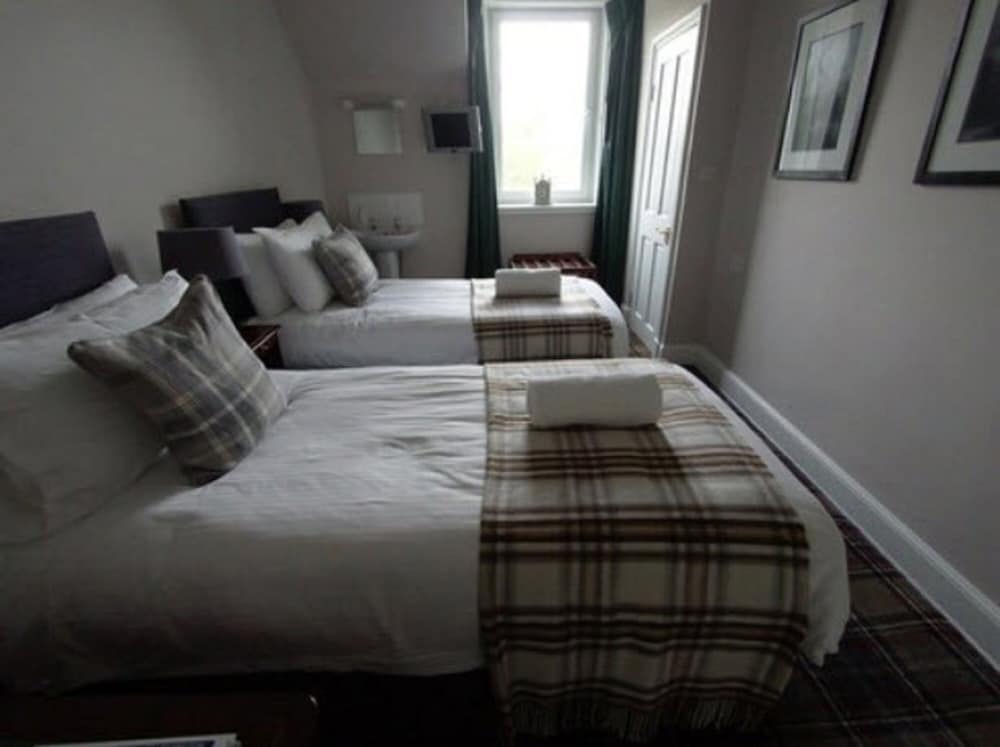 Whitebridge Hotel