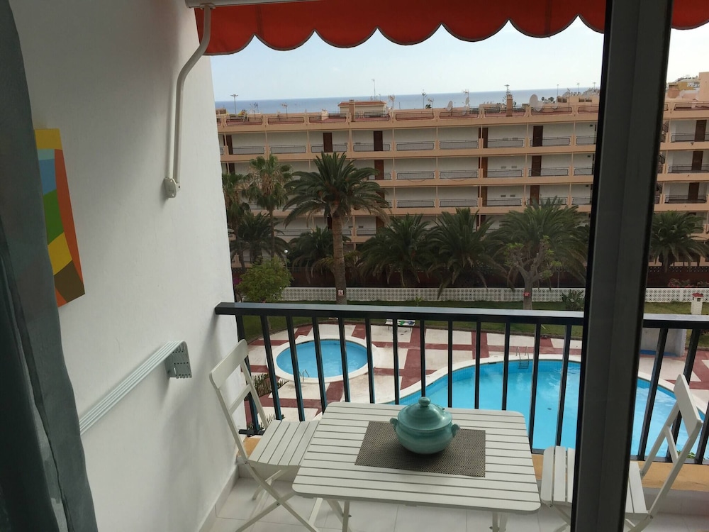Delicious Los Cristianos,achacay,2bdr & 2bathr Beach Close Wifi Free