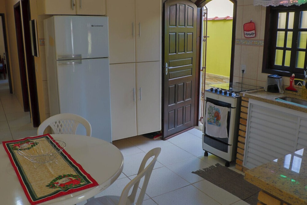 Casa com Wifi e Churrasq a 500m da Praia de Suar o