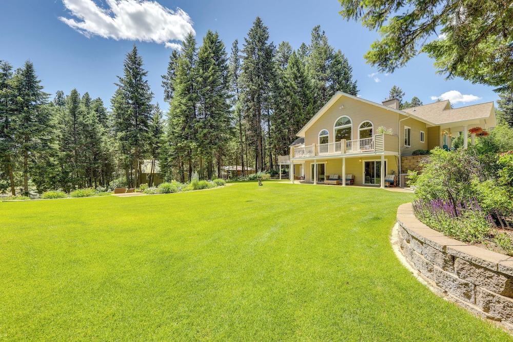 Retreat & Event Villa: Lake Access