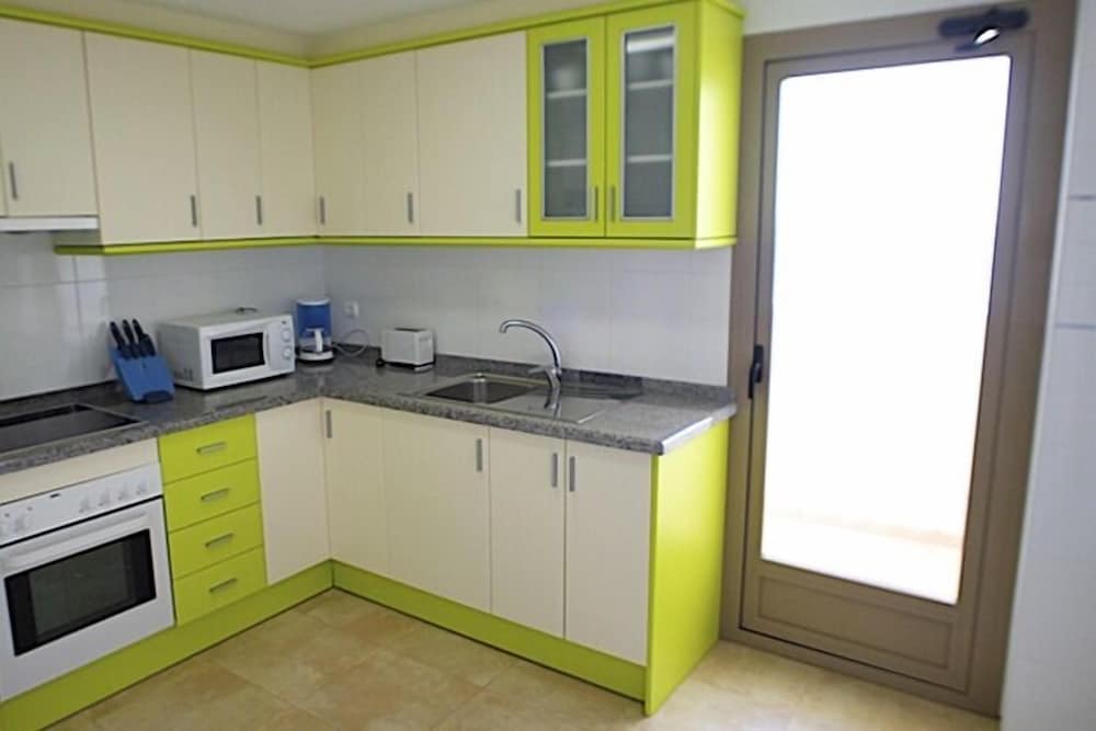 Apartamentos Esmeralda Suites view 4
