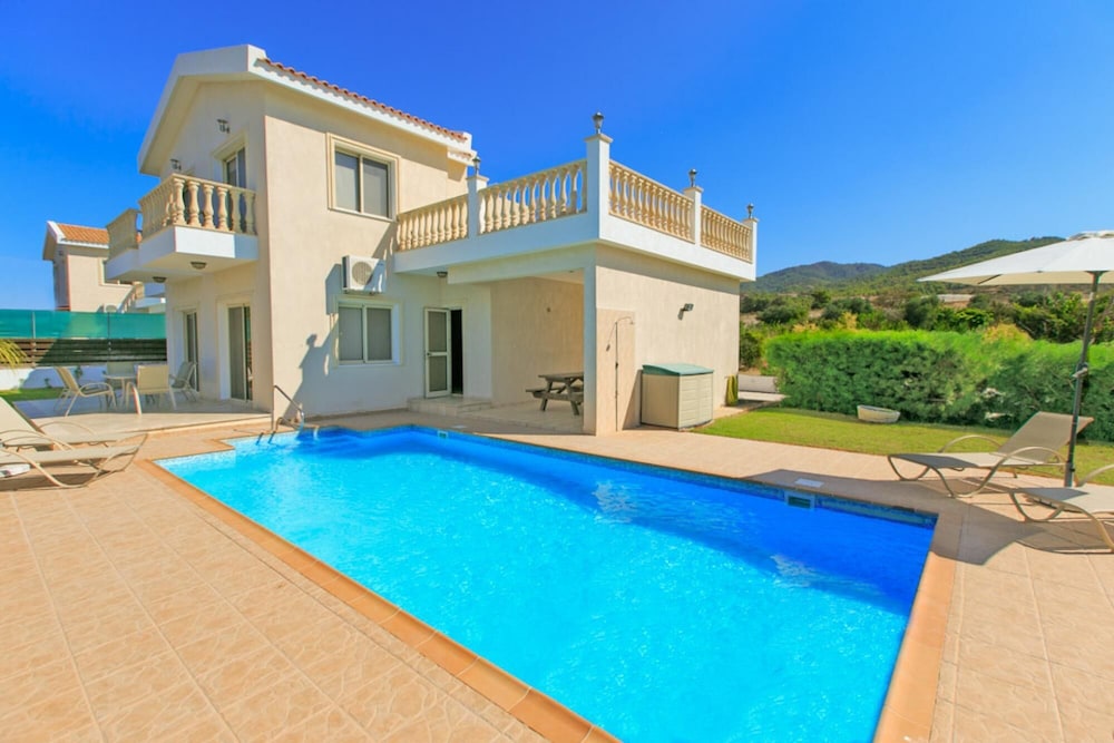 Villa Rose Large Private Pool Walk to Beach Sea Views A C Wifi - 2184 view 3