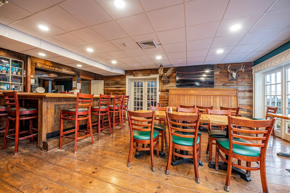 Wayside Inn