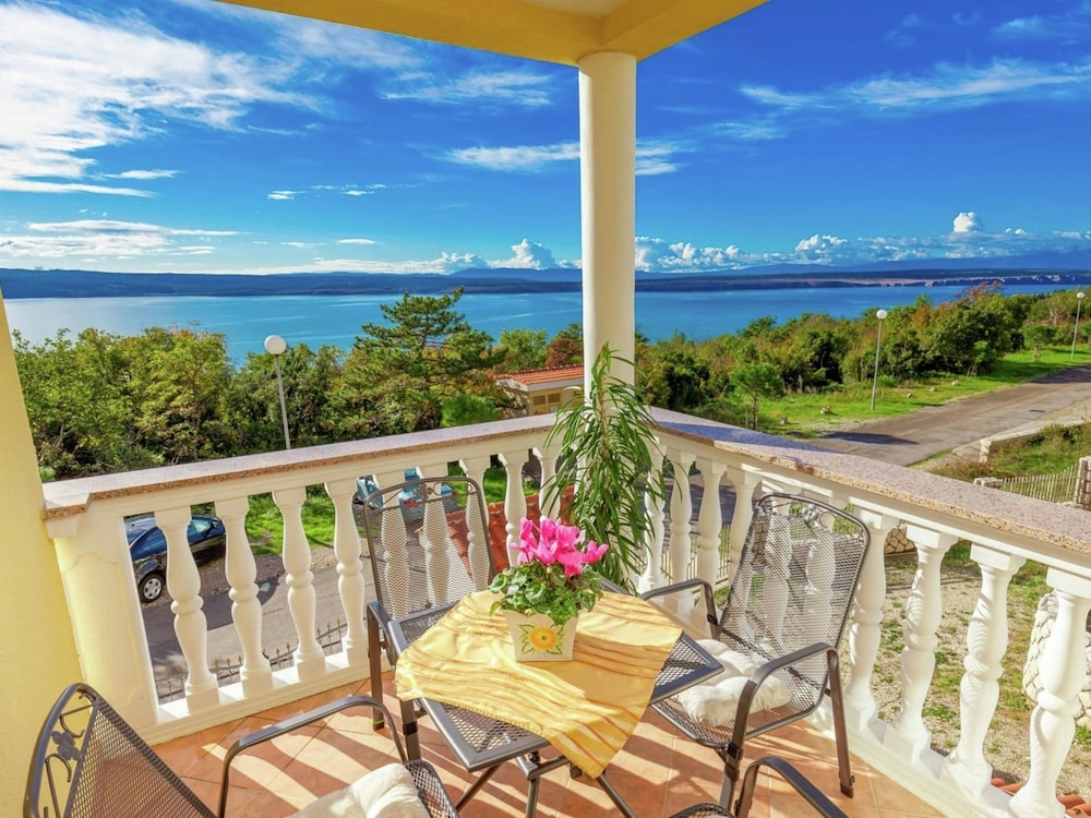 Adorable Apartment With Pool, Hot Tub & Terrace With Sea View view 2