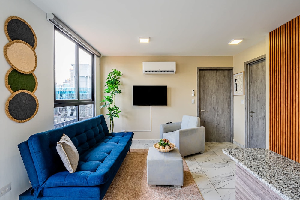 w Sophisticated 1BR w High-rise View in Calle 50