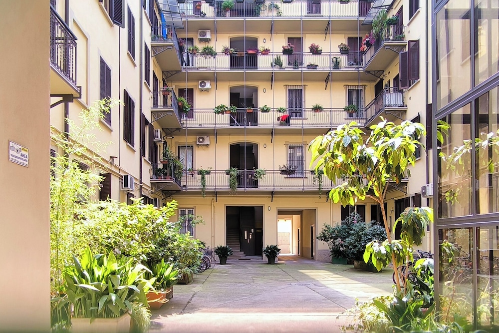 Inviting studio near the city centre — Milan photo 3