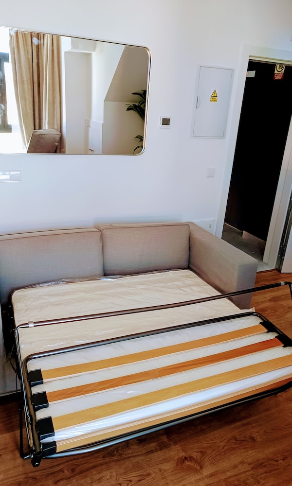 APARTAHOTEL MADRID URBAN SUITES - EDIFICIO EXCLUSIVO - 7 Apartments Boutique Full Equiped