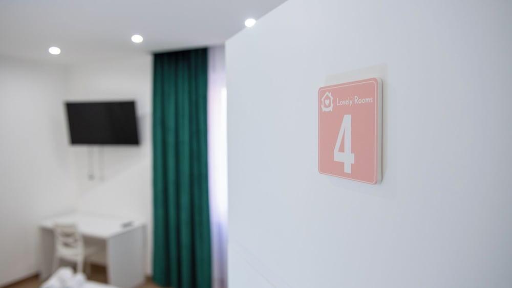 Lovely Rooms by Rentbeat