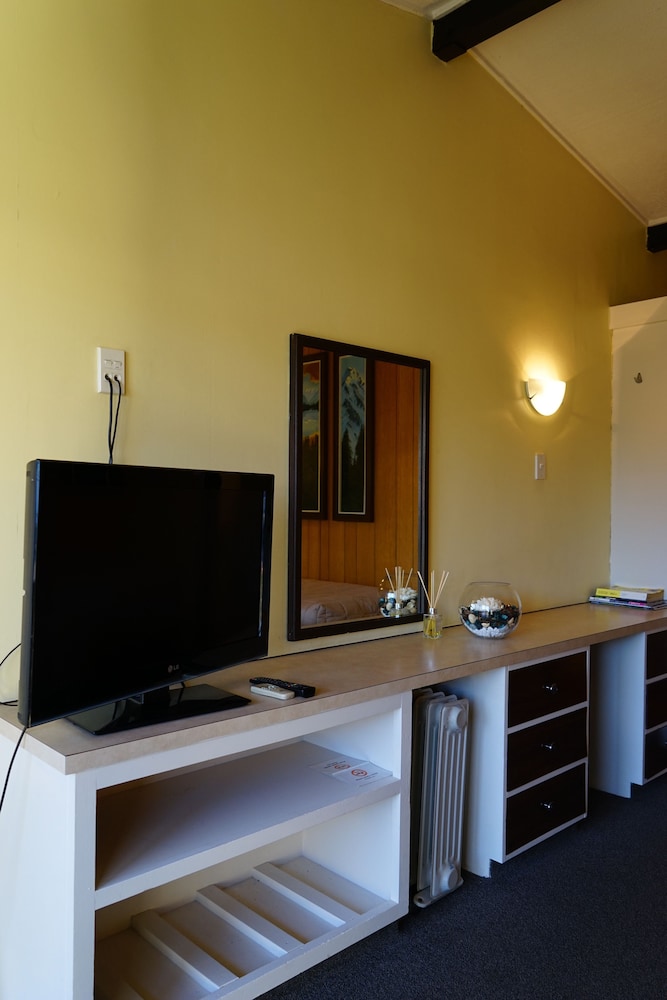 Tui Lodge Motel