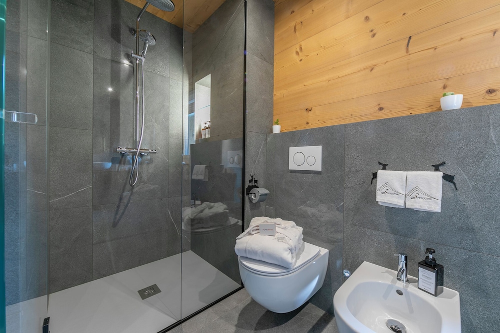 Besseghini Apartments view 2