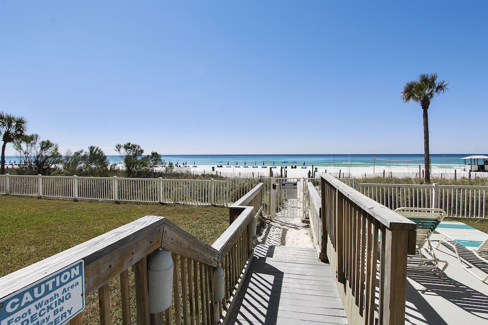 Long Beach by Book That Condo