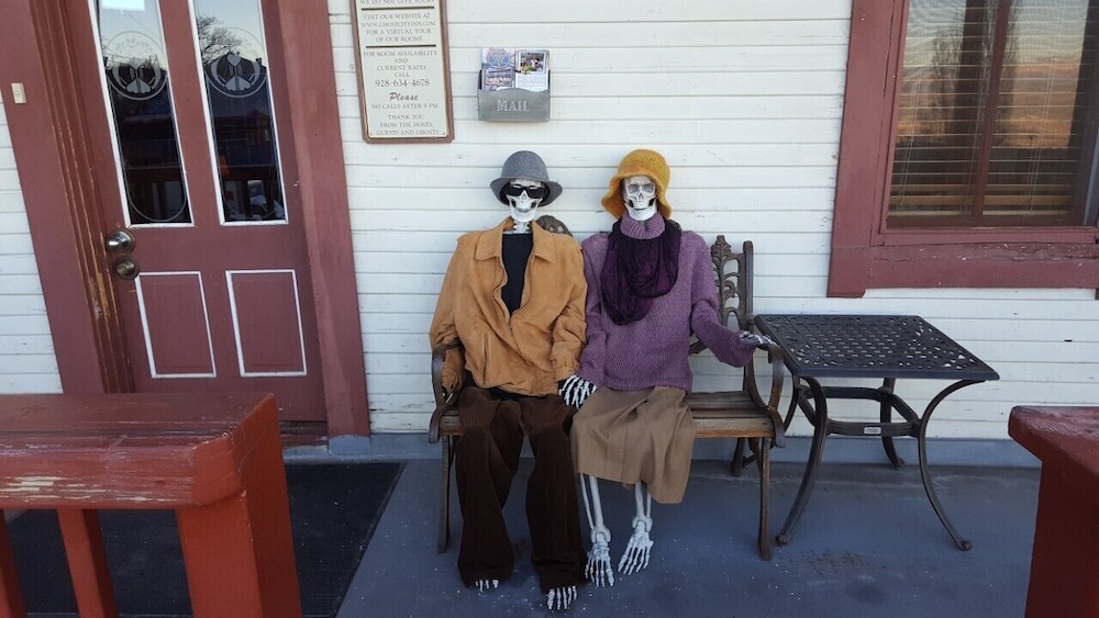 Ghost City Inn