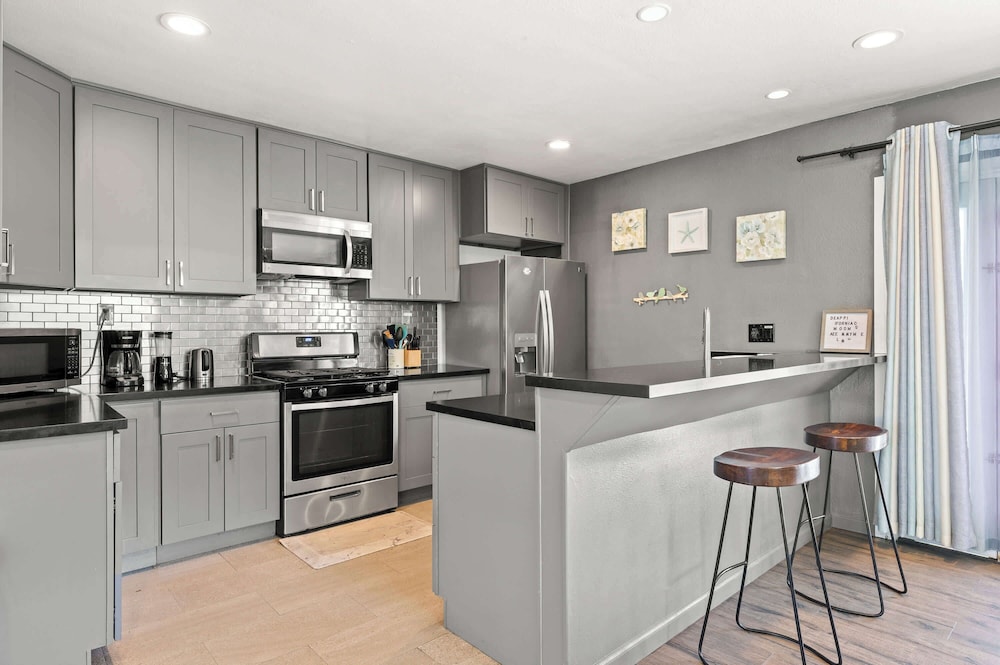 Spacious Family Friendly House in Central Location
