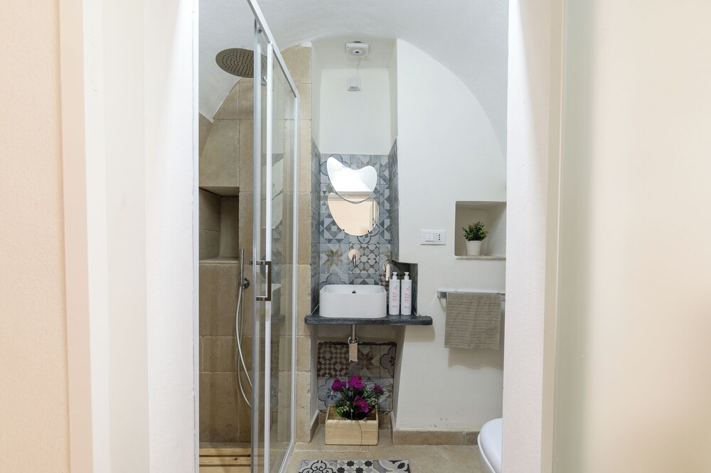 Stairway with Jacuzzi by Wonderful Italy photo 3