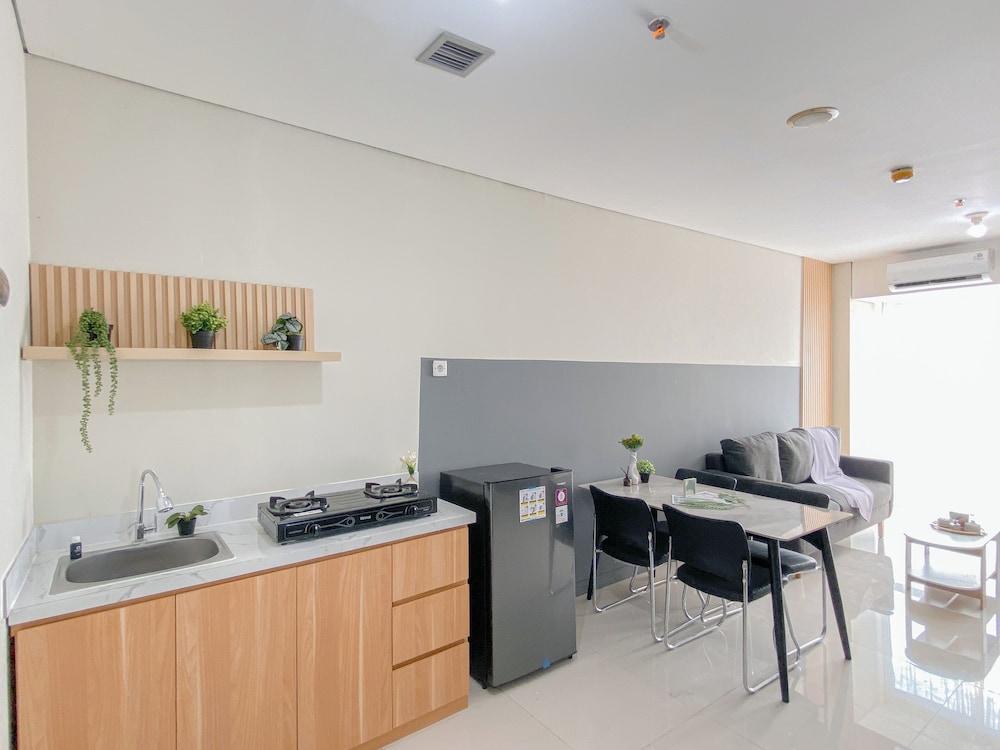 New Furnished And Comfy 2Br Apartment Nifarro Park