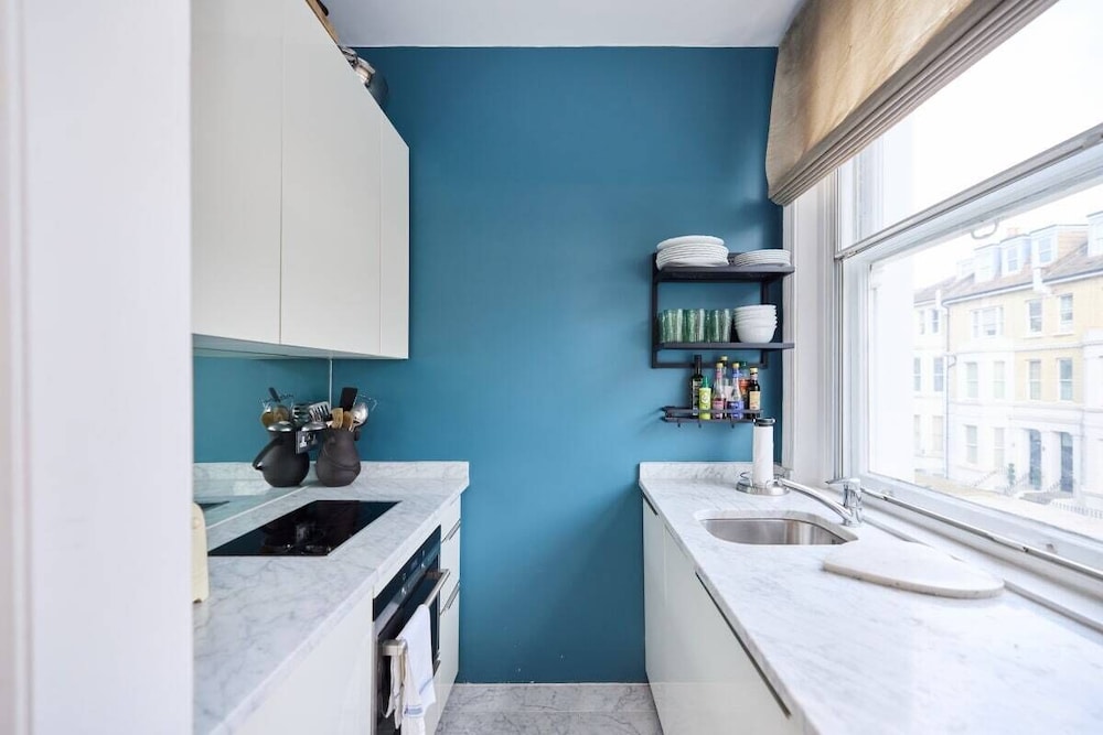 The Chelsea Gem - Charming 1bdr With Balcony