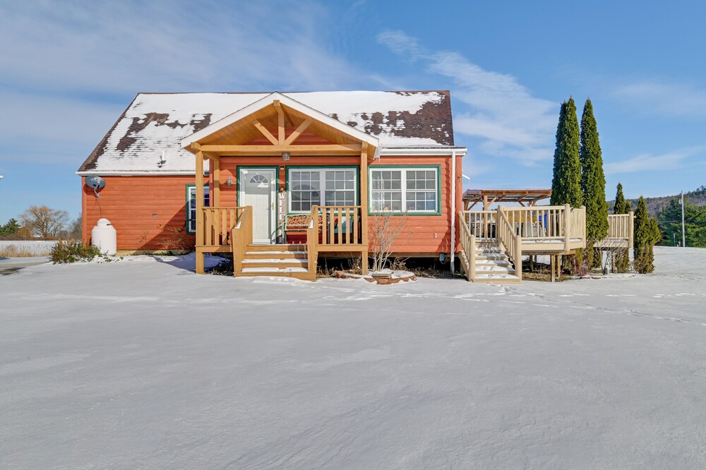 Steps From Lake George! 8-acre Home w/ Dock Access