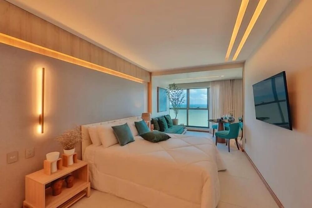 HY Beach Flats