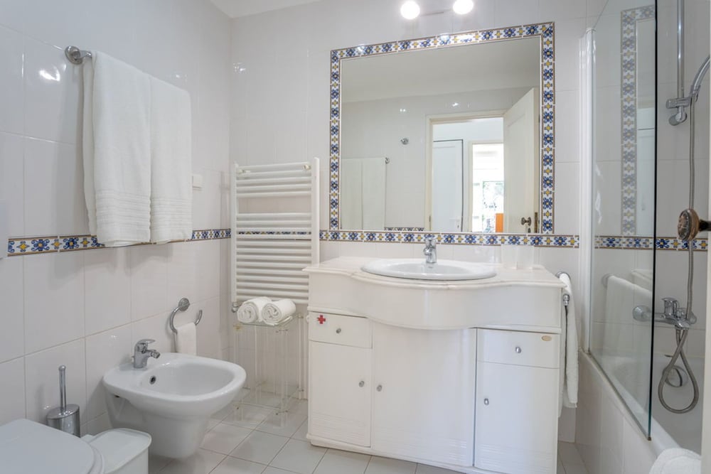 7 Club Atl Ntico Fabulous Five Bedroom Villa WI