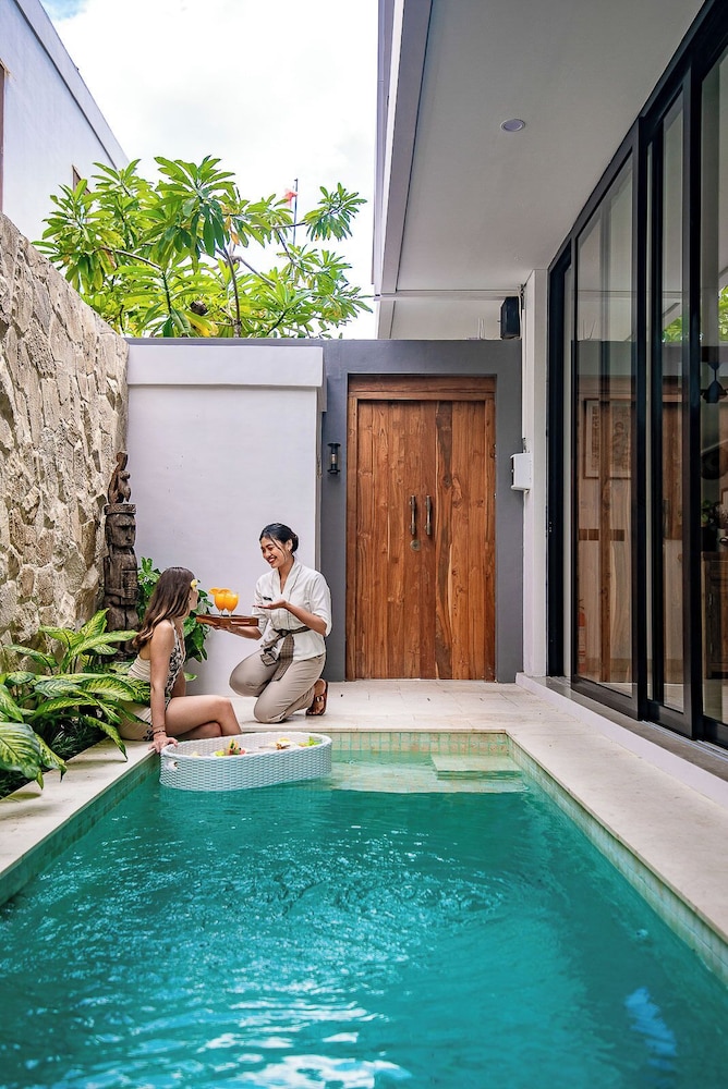 Sister Suites