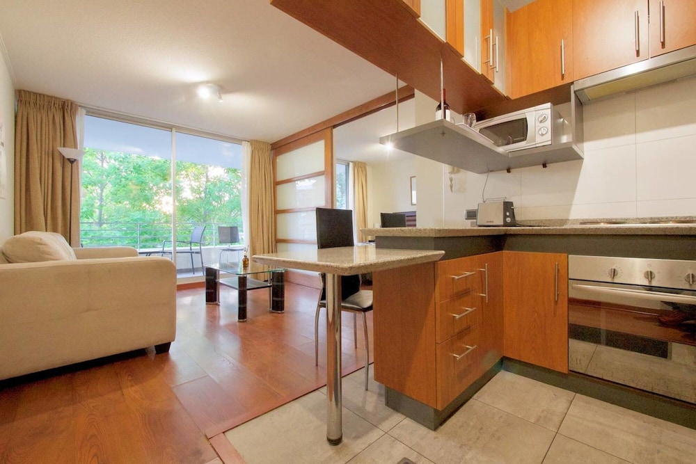 Bellavista Blanc 1BR - w Parking AC Terrace