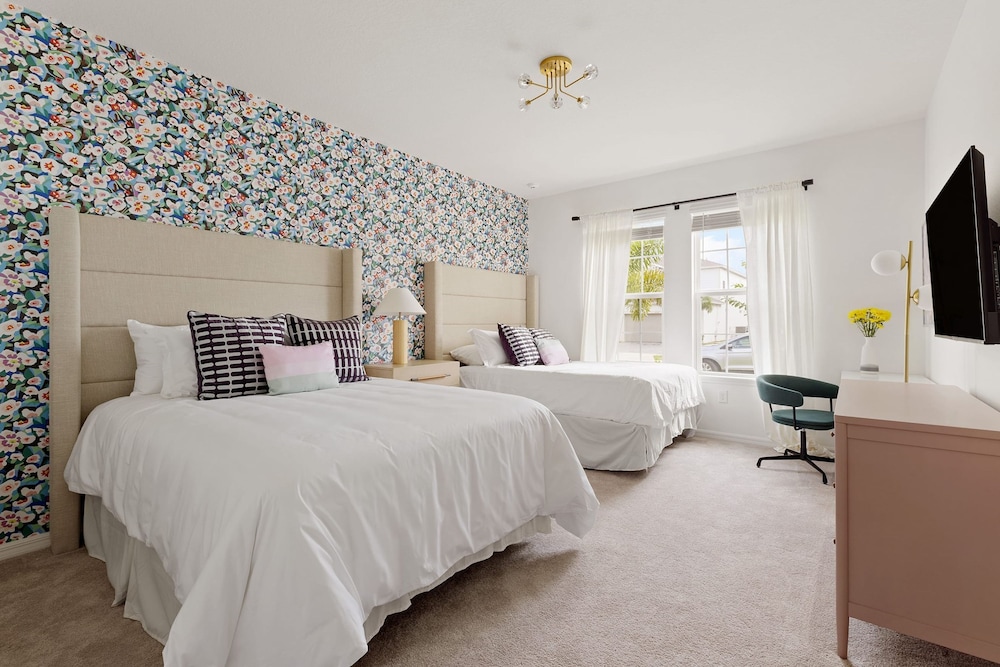 Flamingo Grove Resort Home With Pool Game Room Free On-site Water Park