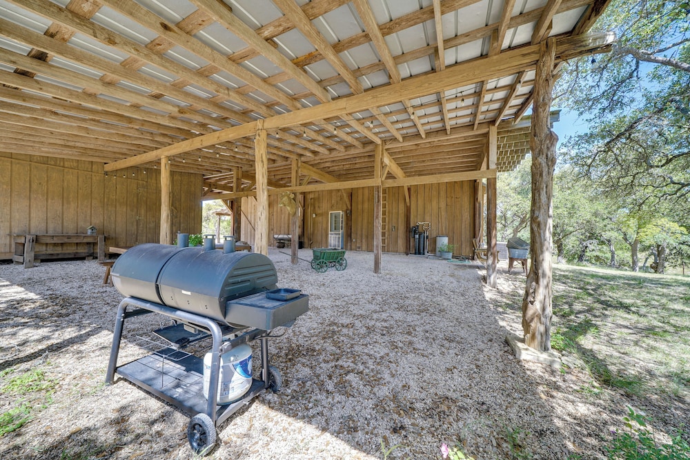 Swim, Hike & Unwind: Serene Hill Country Retreat