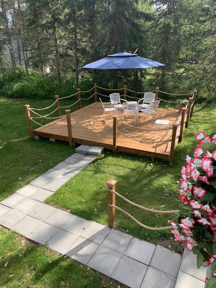 Deal's Bed & Breakfast Inn