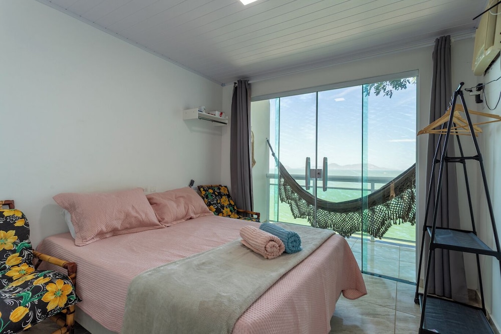 Loft em Condom nio com mar em Mangaratiba