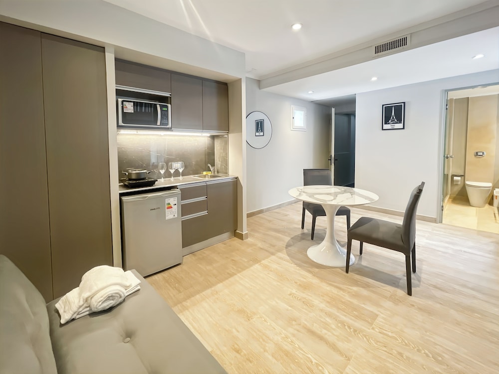 Ayres Apart San Telmo U103