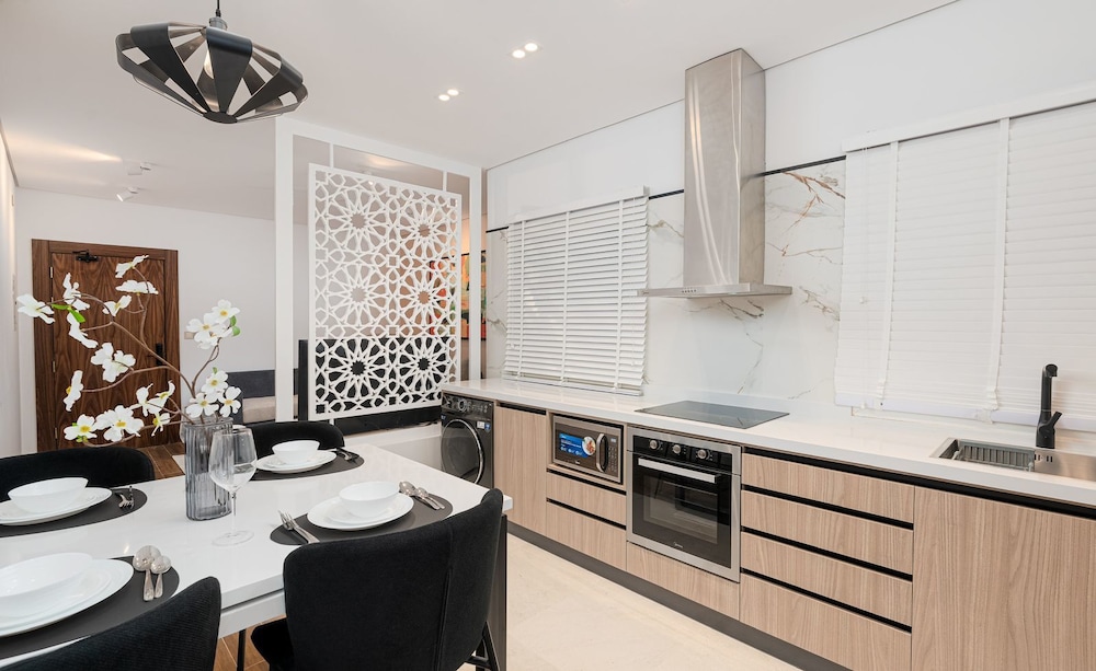 Trendy Apartment in Almughrizat