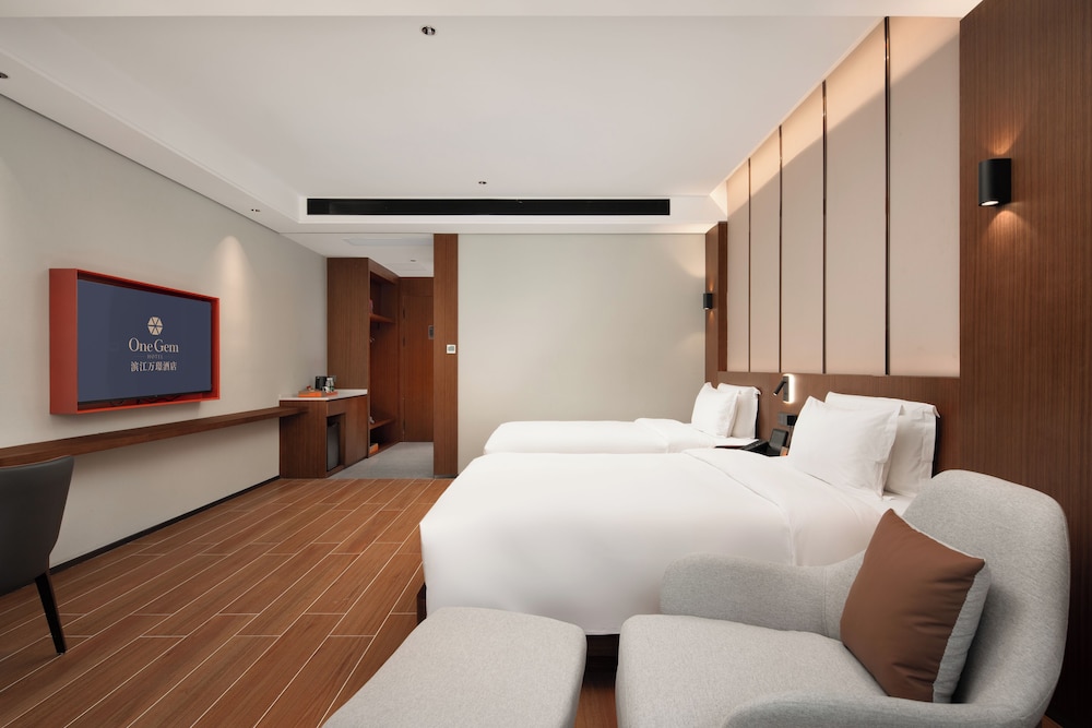 One Gem Hotel