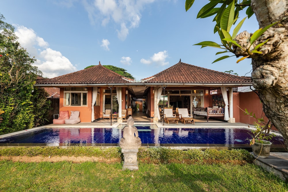 Devi's Place