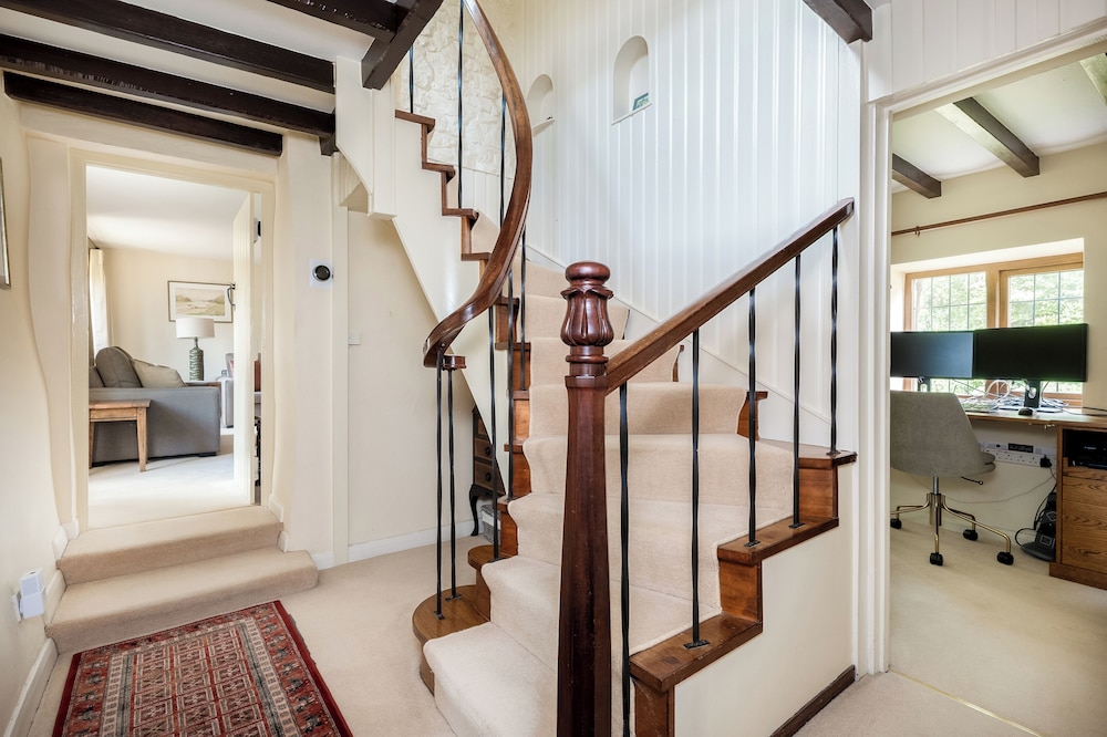 Tom Callows Gorgeous Cottage Oxfordshire