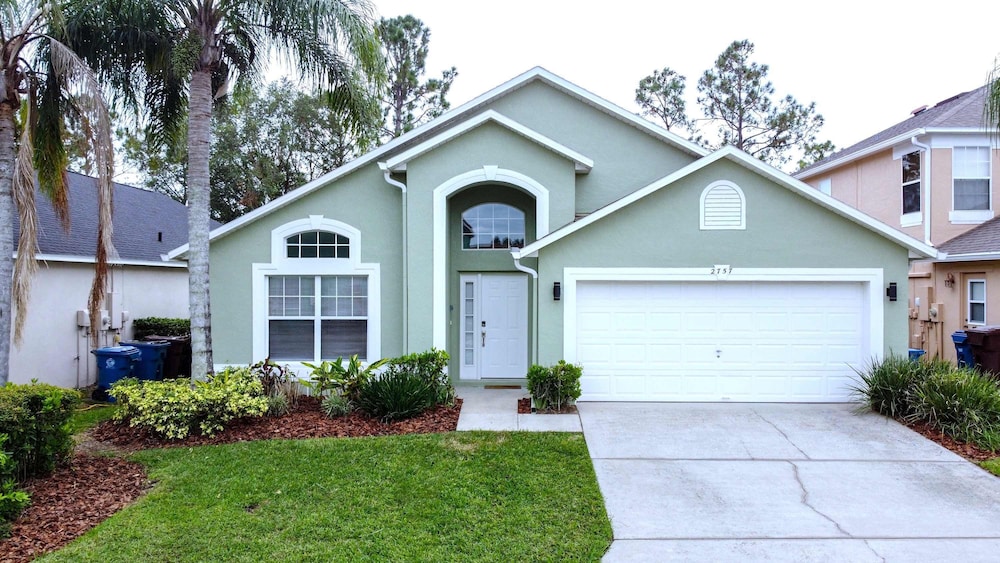 South Facing Pool Home With Golf Course Views