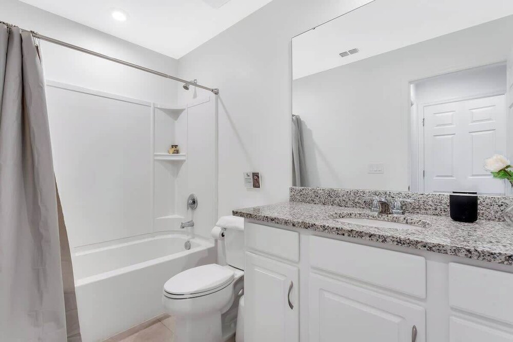 Stunning 7BR Home With Themed Bedrooms