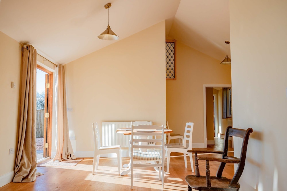 Host Stay Upperley Barn