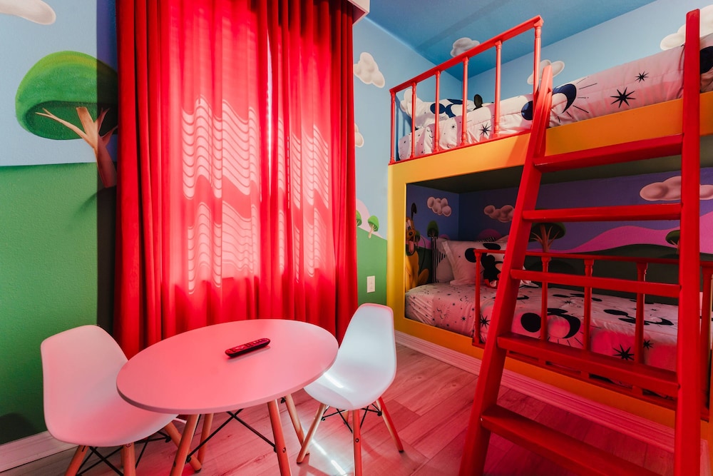 Amazing 7 bd Summerkitchen Gameroom