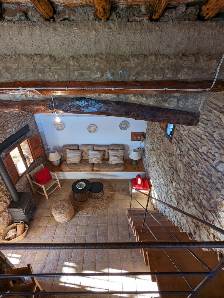 Casa Hostalets - In the Middle of the Olive Trees