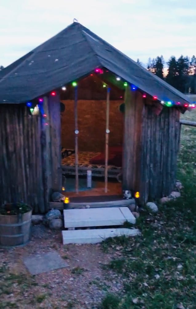 Cozy Cabin Retreat in Avesta