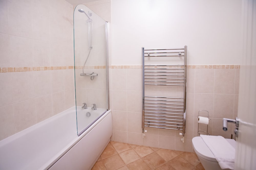 Hamilton Grace Apartments - Wessex Court