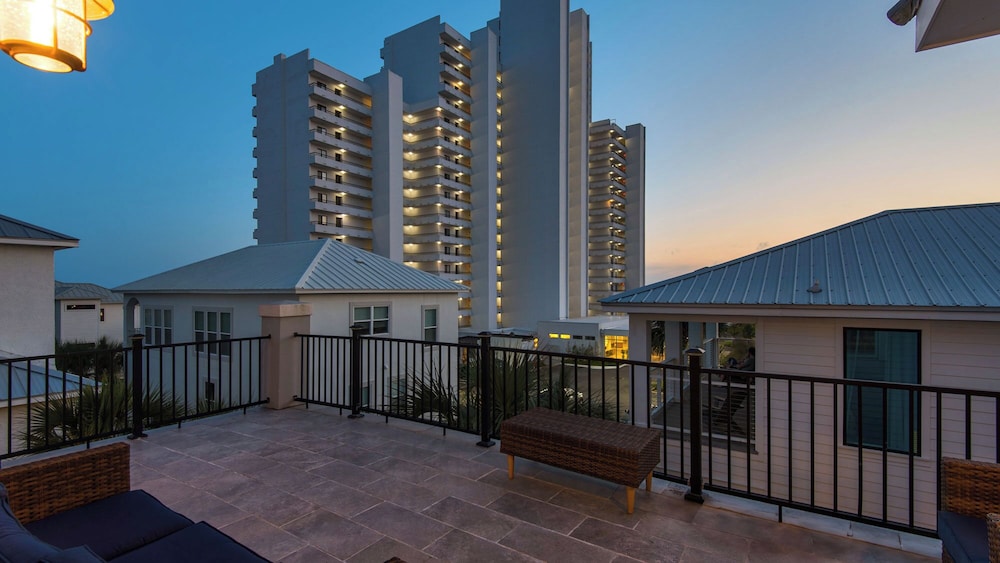 Luxurious Gulf-side Living in Santa Rosa Beach!