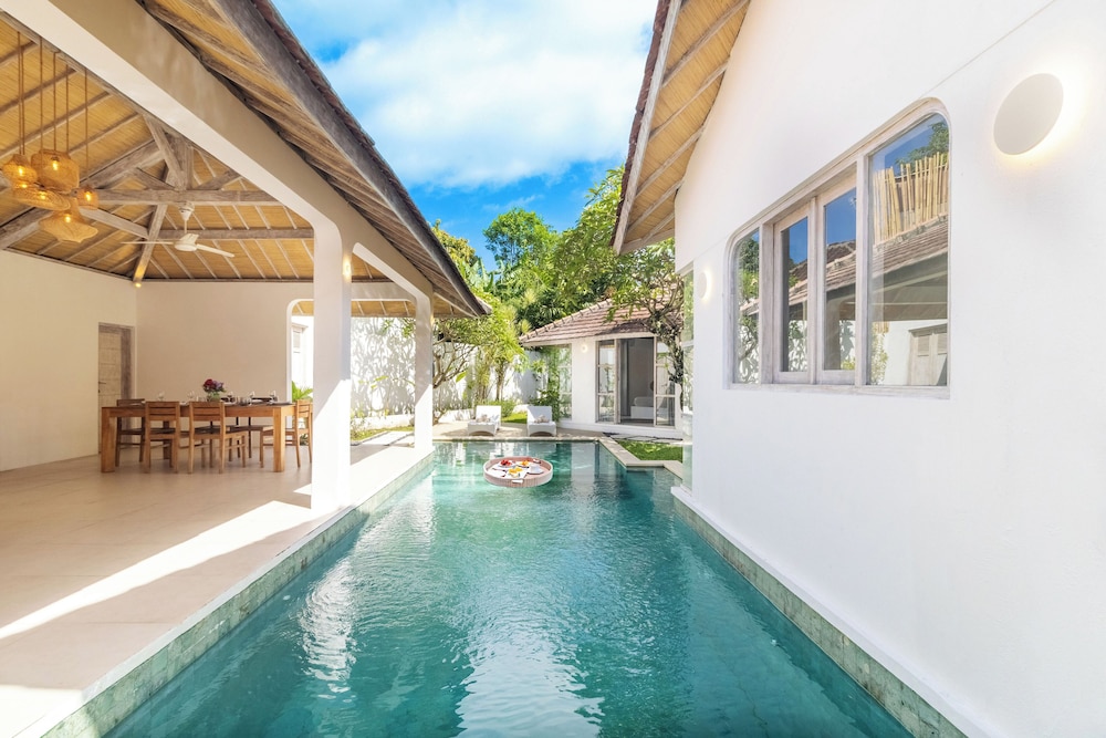 Villa Cocodrilos 1 by Pertama Management