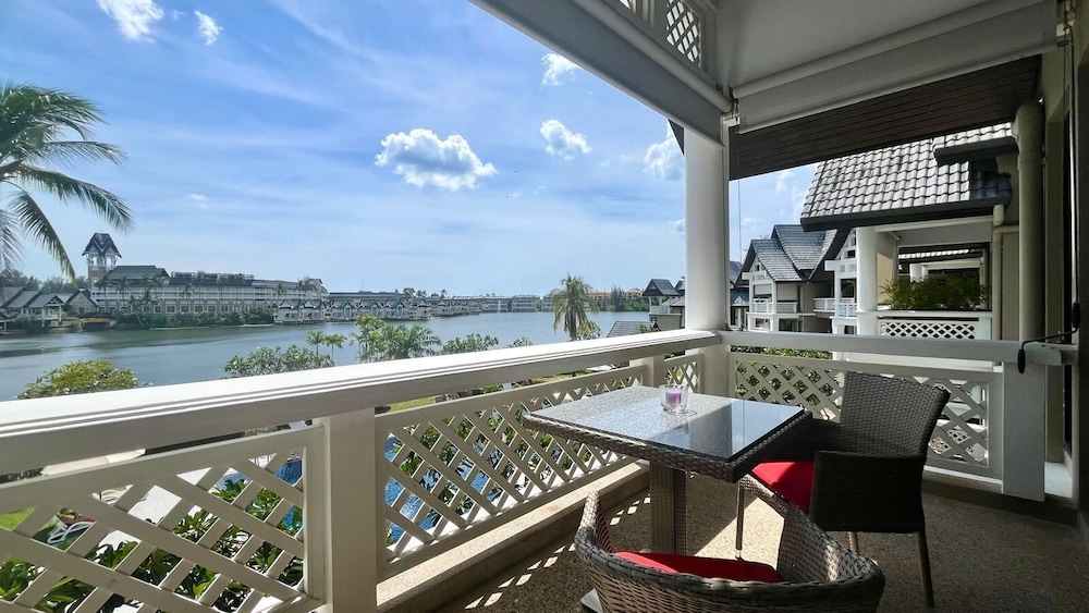 Luxury Seaview 6 Bedrooms With Infinity Pool Villa, Private Gym, Superfast Wifi