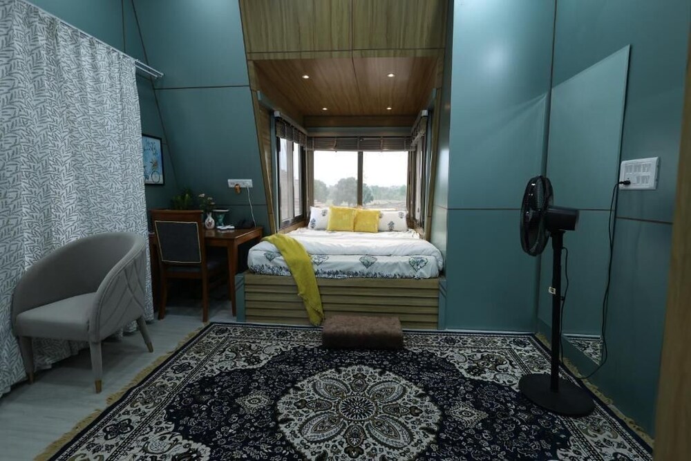 Sanjeevani Farms, Bhopal : A Luxury 5 Bedroom Private Pool Villa